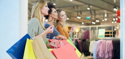 Come sfruttare gli espositori pubblicitari nei punti vendita per aumentare le vendite